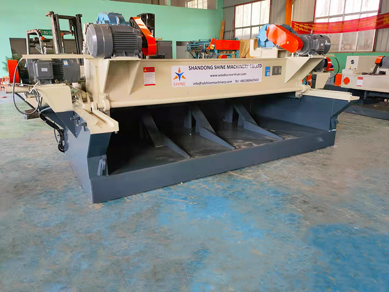 Écorceuse hydraulique Гидравлический окорочный станок